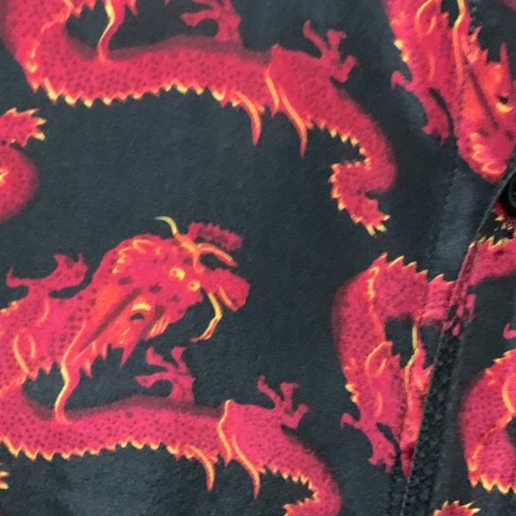 Silk Shirt XL Black RED DRAGONS Vintage - Picture 3 of 6